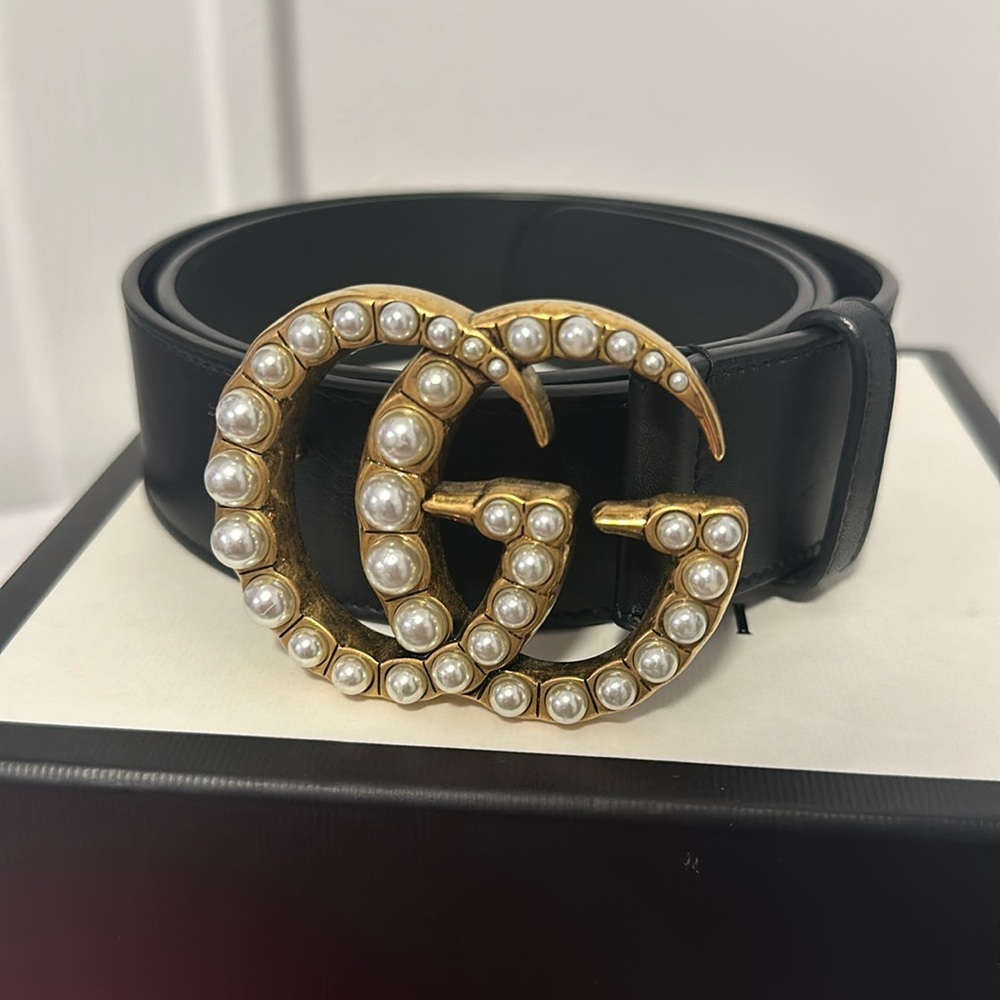 Gucci pearl belt